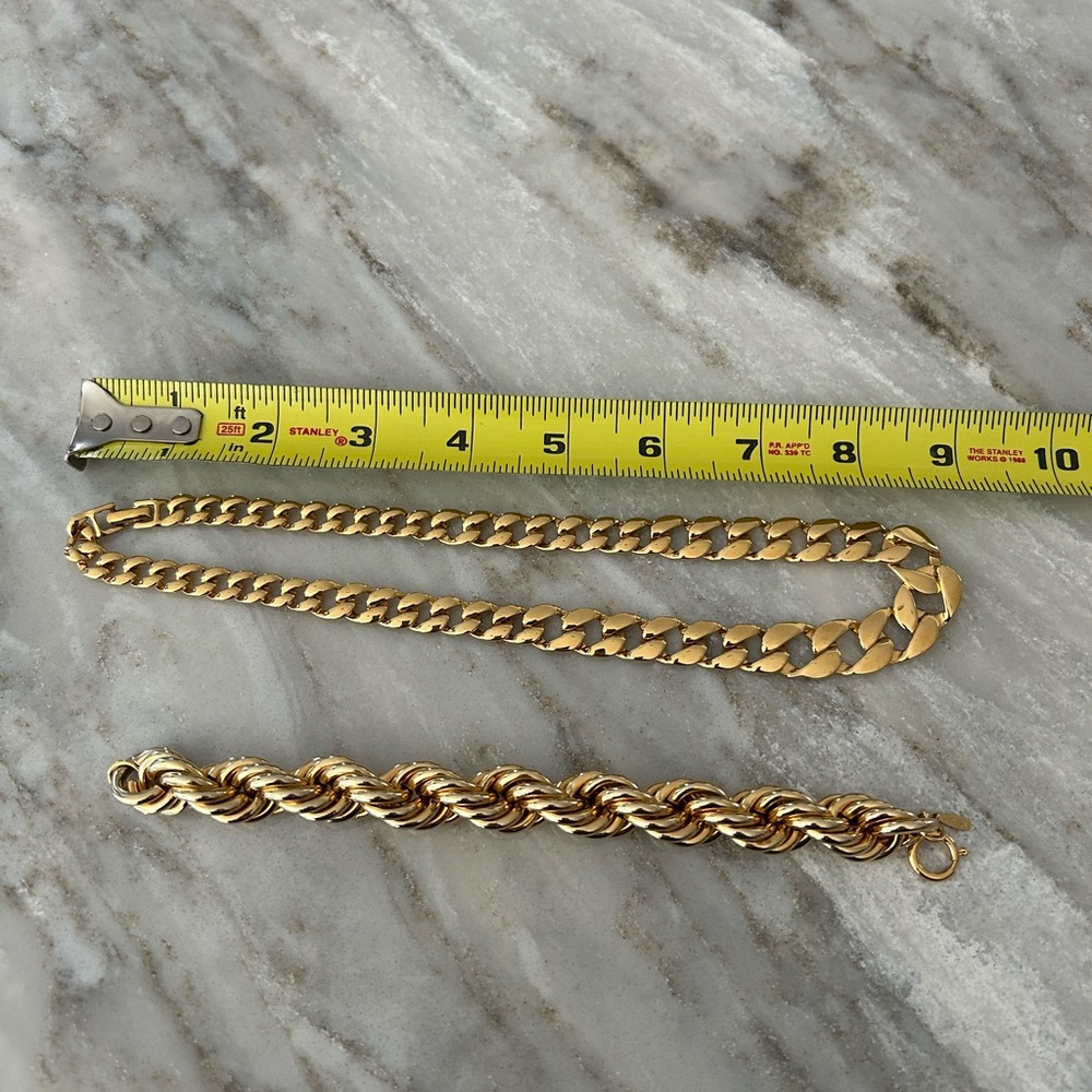 Goldtone Vintage Necklace and Bracelet Set